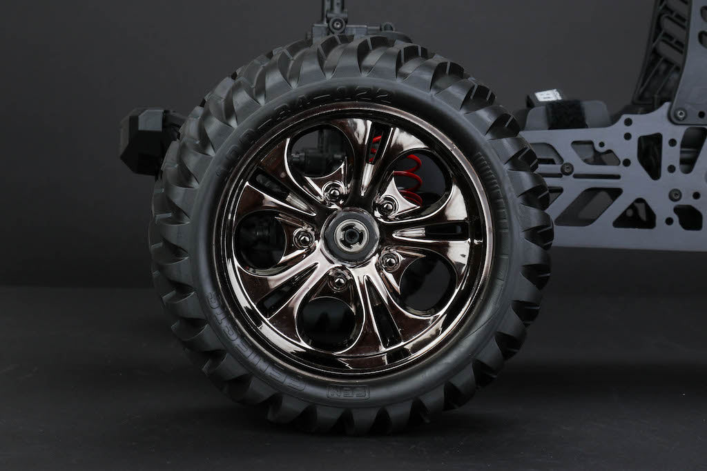CEN 9518 Reeper Red wheel detail
