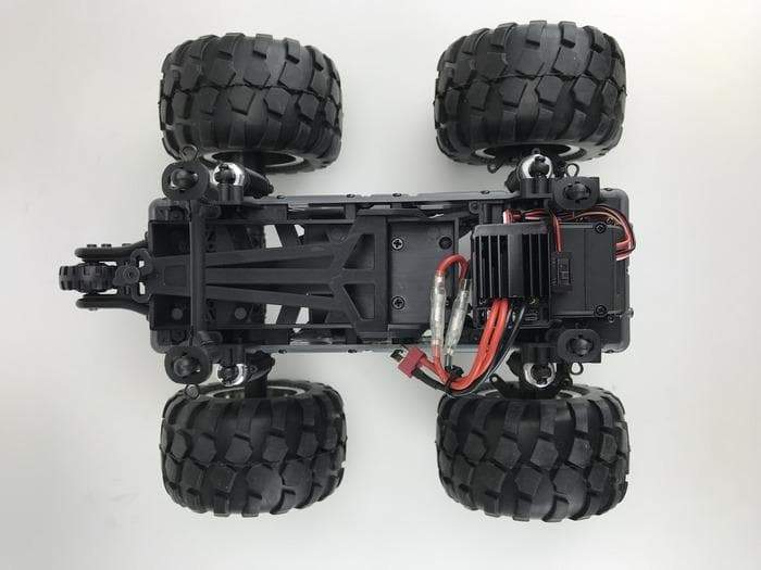 CEN 8911 Fiat Abarth 595 QS2 platform reference - chassis underside