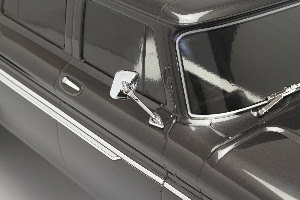 CD0921 Sicario Grey Titanium body detail view