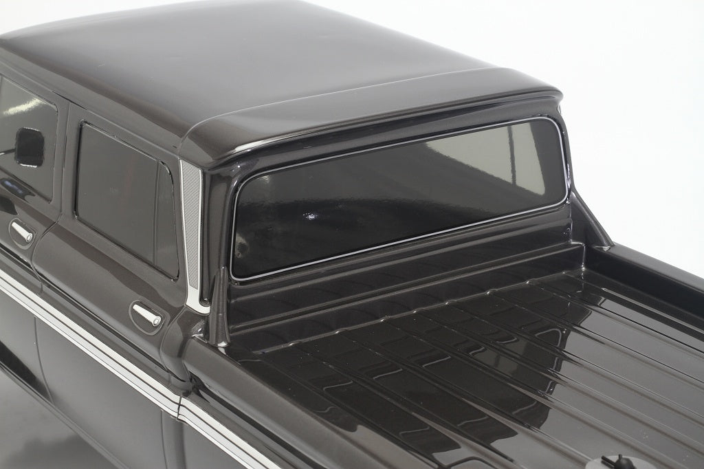 CD0921 Sicario Grey Titanium truck bed and cab detail