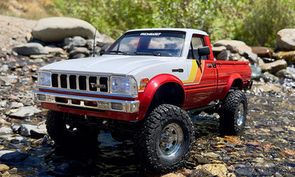RC4WD Trail Finder 2 1982 Toyota Pickup 1/10 RTR – Red
