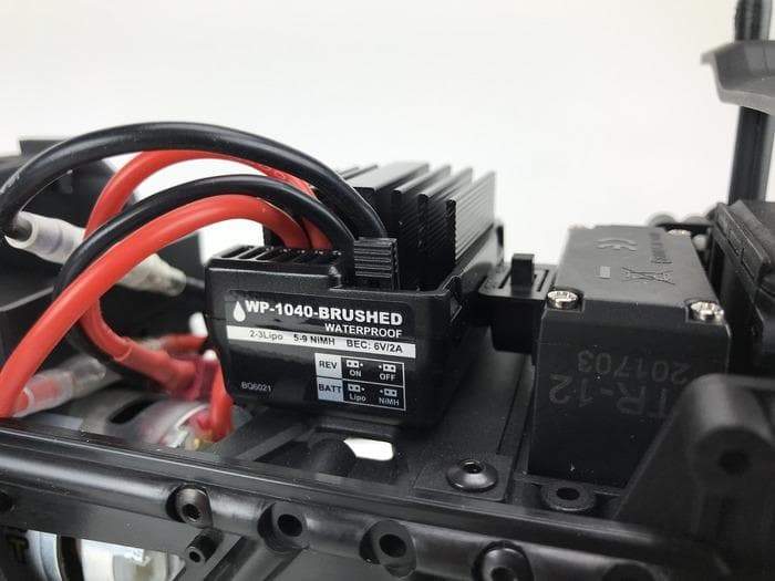 CEN 8965 Hyper Lube HL-150 chassis detail