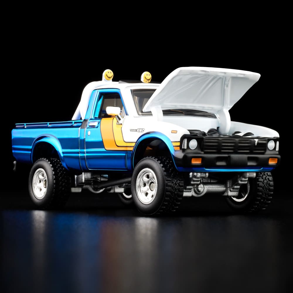 Hot Wheels RLC 1981 Toyota SR5 4WD JCP20 official photo 4