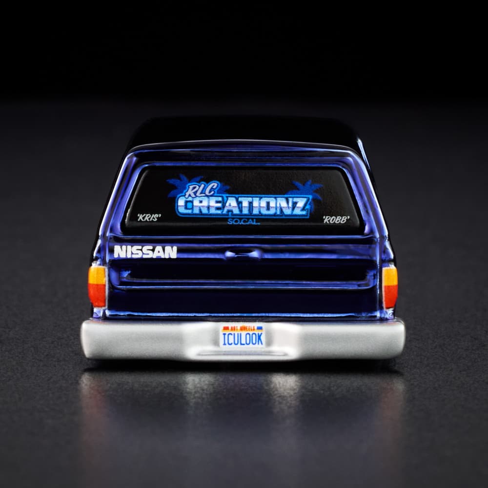 Hot Wheels RLC 1986 Nissan 720 King Cab JJY64 official photo 4