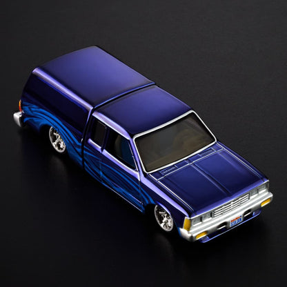 Hot Wheels RLC Exclusive 1986 Nissan 720 King Cab JJY64