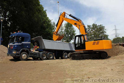 RC4WD Earth Digger 4200XL hydraulic system detail