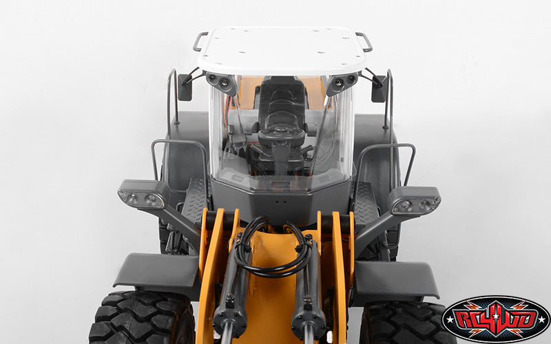 RC4WD Earth Mover 870K installed scale detail