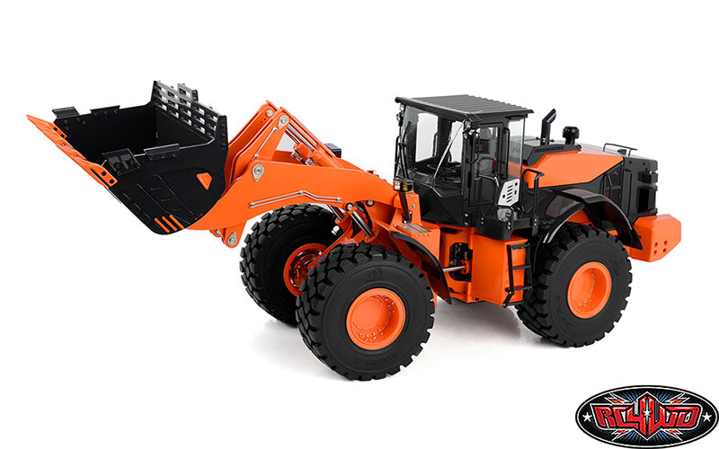 RC4WD Earth Mover ZW370 loader arm detail