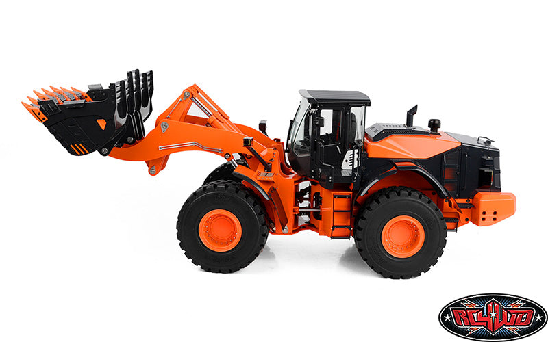 RC4WD Earth Mover ZW370 drivetrain detail