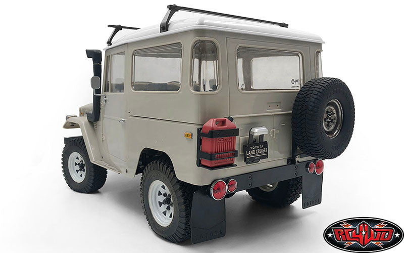 RC4WD Portable Jerry Can Cruiser installation example