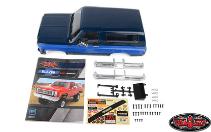 RC4WD Chevrolet Blazer Hard Body Navy Blue chassis fitment example