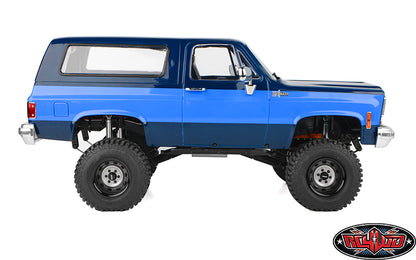 RC4WD Chevrolet Blazer Hard Body Navy Blue complete set detail