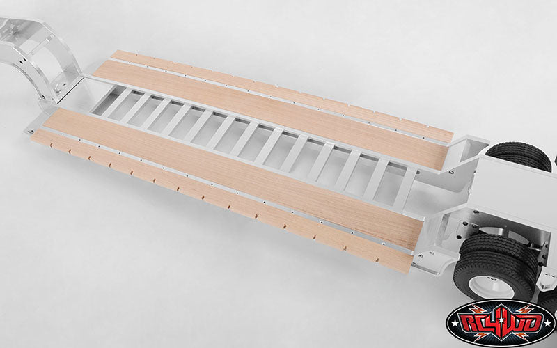 RC4WD 1/14 Lowboy Trailer collapsed-width view