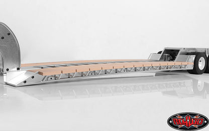 RC4WD 1/14 Lowboy Trailer wheel and suspension detail