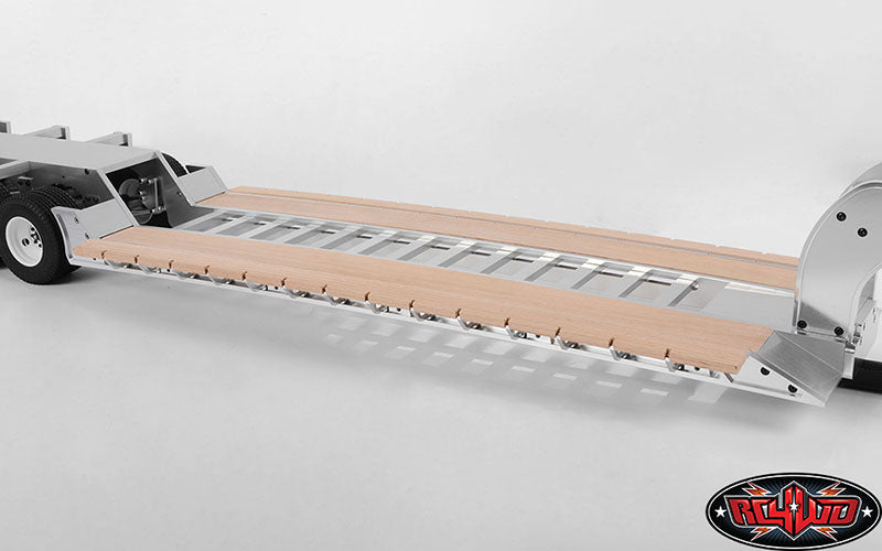 RC4WD 1/14 Lowboy Trailer wooden deck detail