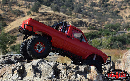 RC4WD Marlin Crawler Trail Finder 2 front detail