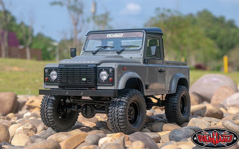 RC4WD Defender D90 Grey complete RTR view