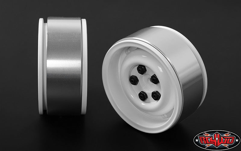 RC4WD Landies Internal Beadlock Wheels with Tomahawk tires example