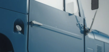 FMS Toyota Land Cruiser FJ40 opening side door and metal hinge detail