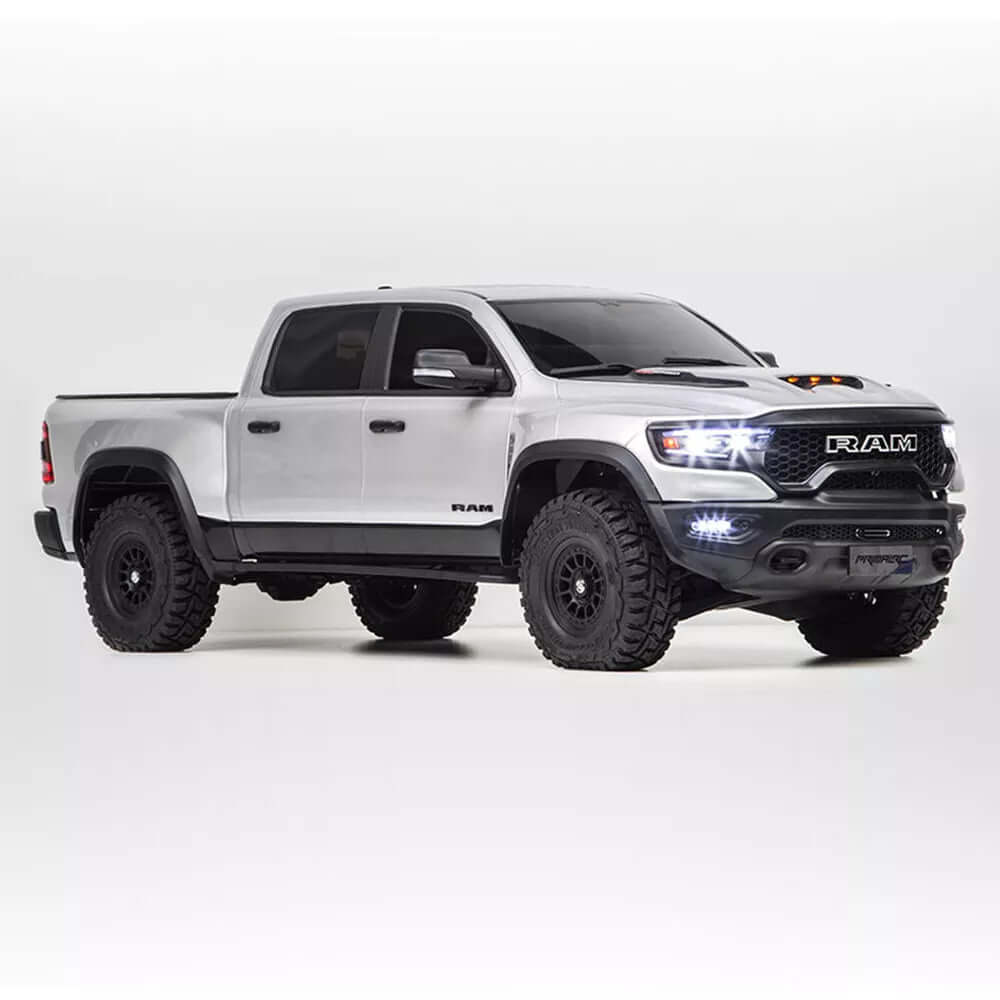 Traction Hobby RAM 1500 1/8 brushless RTR — silver alt