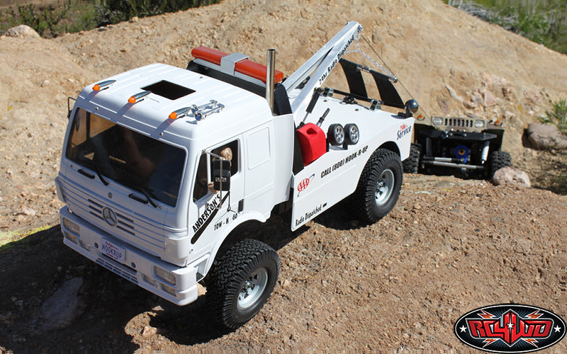 California recovery truck trail view with Dirt Grabber tires