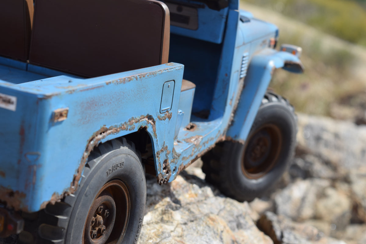 RC4WD 1.9 Landies internal beadlock wheel Z-W0075 official installed application 20