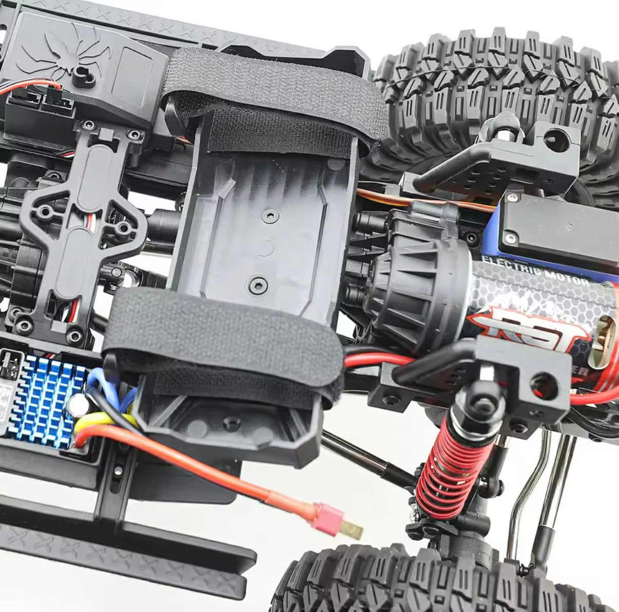 RGT EX86120 battery tray motor ESC and suspension detail