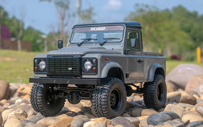 RC4WD Gelande II RTR with 2015 Land Rover Defender D90 Body Set – Grey